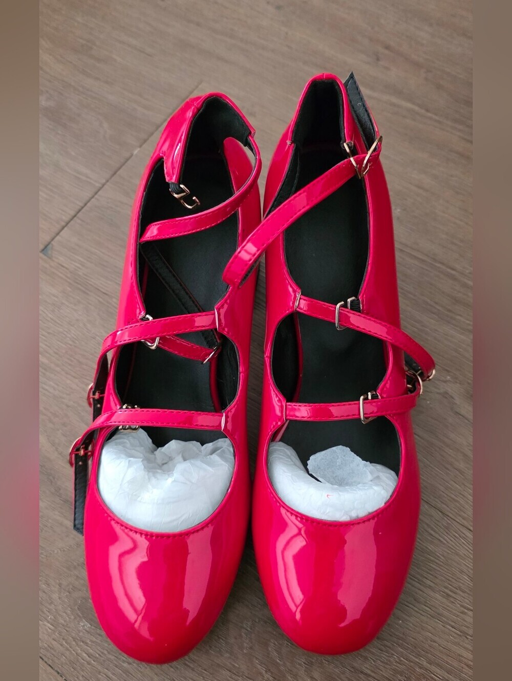 Women's Patent Mary Jane F in Red